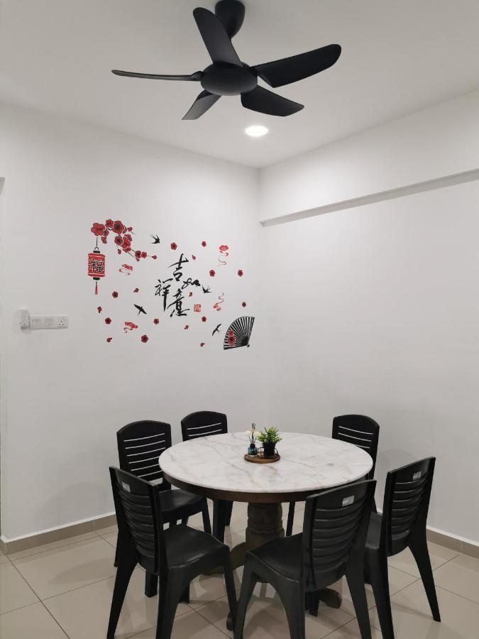 Coco Homestay 旅人の家@The Venus Sitiawan Perak Екстериор снимка
