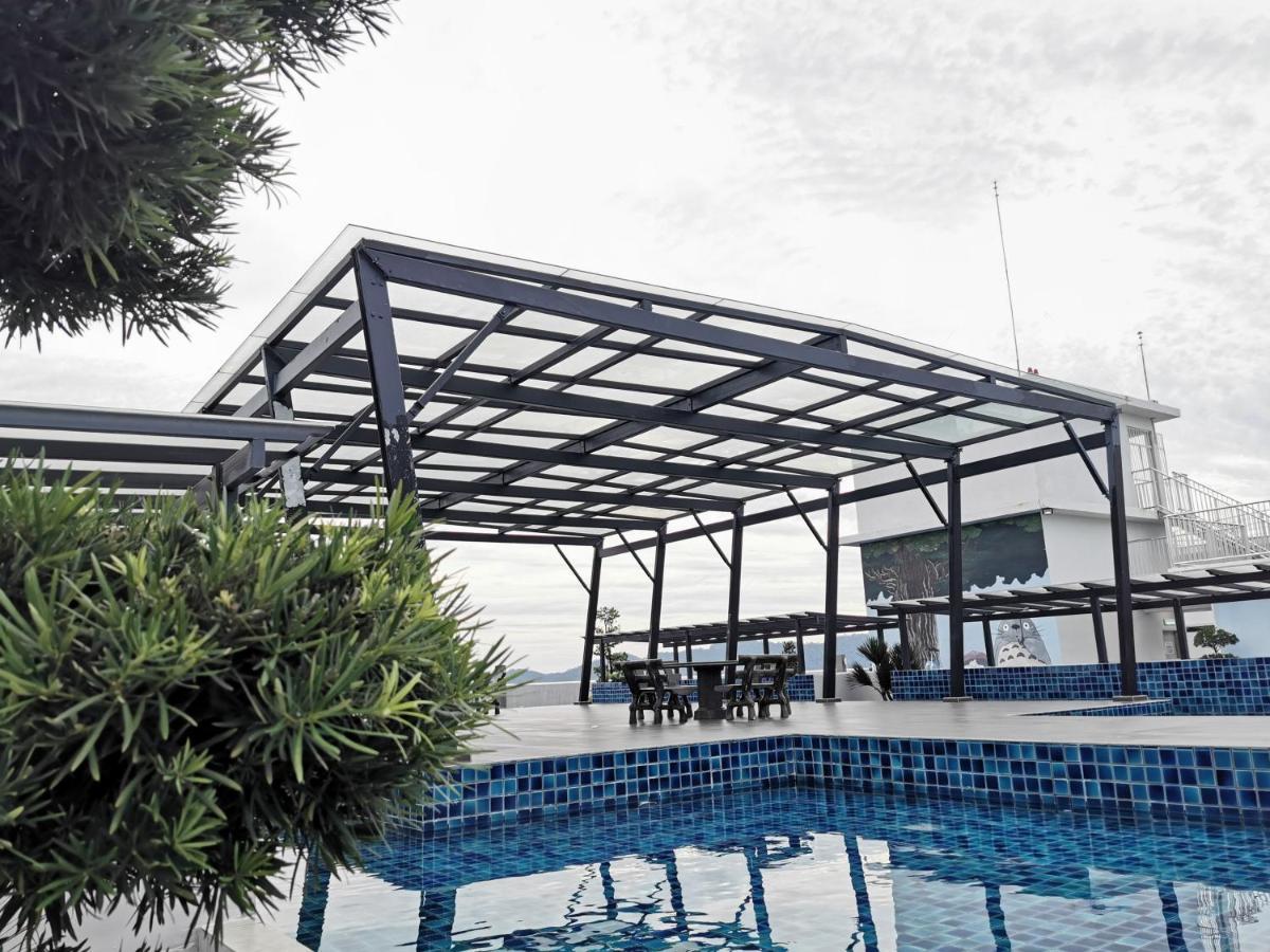 Coco Homestay 旅人の家@The Venus Sitiawan Perak Екстериор снимка